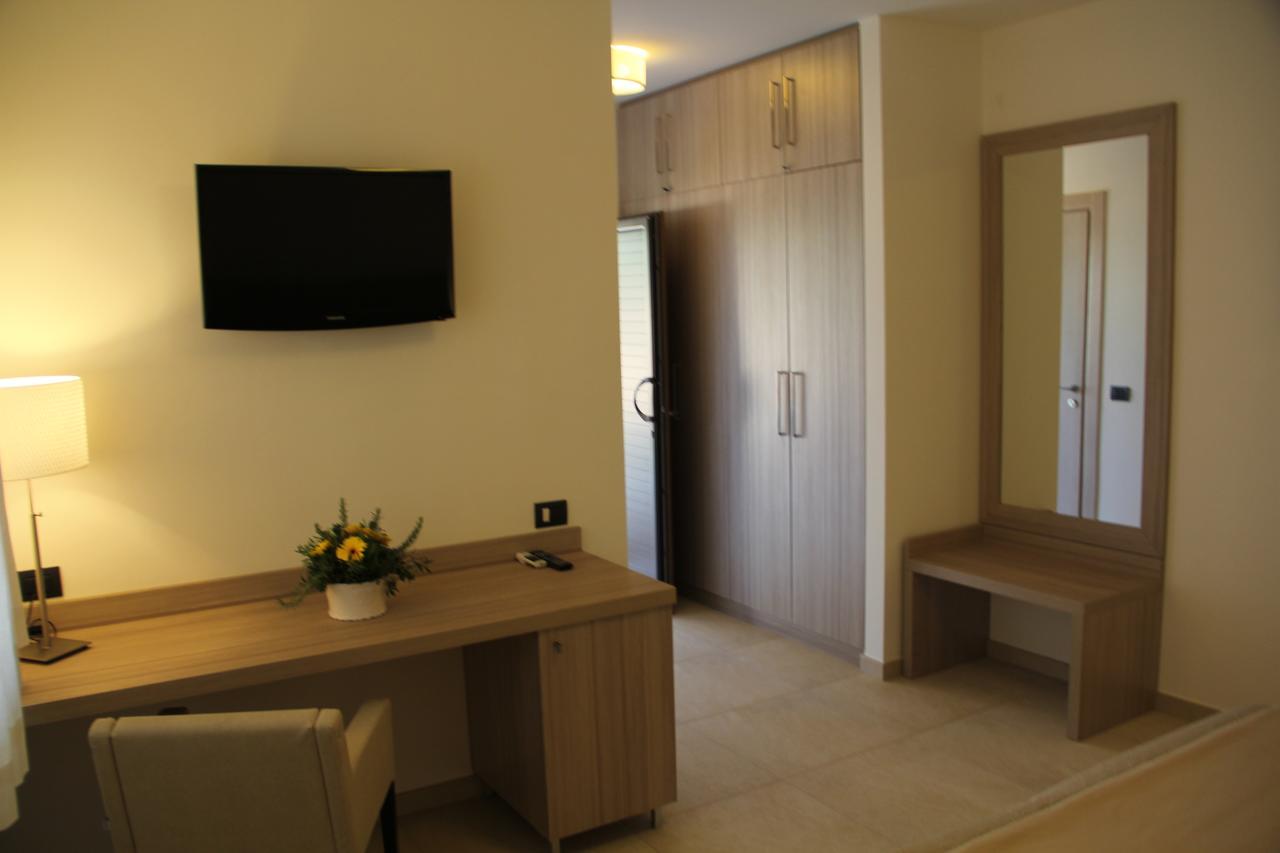 Relais Lali' Guest House มอตโตลา ภายนอก รูปภาพ